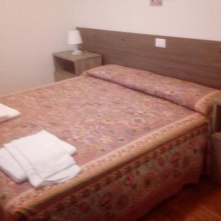 Albergo Alla Pineta Villa Santina Eksteriør bilde