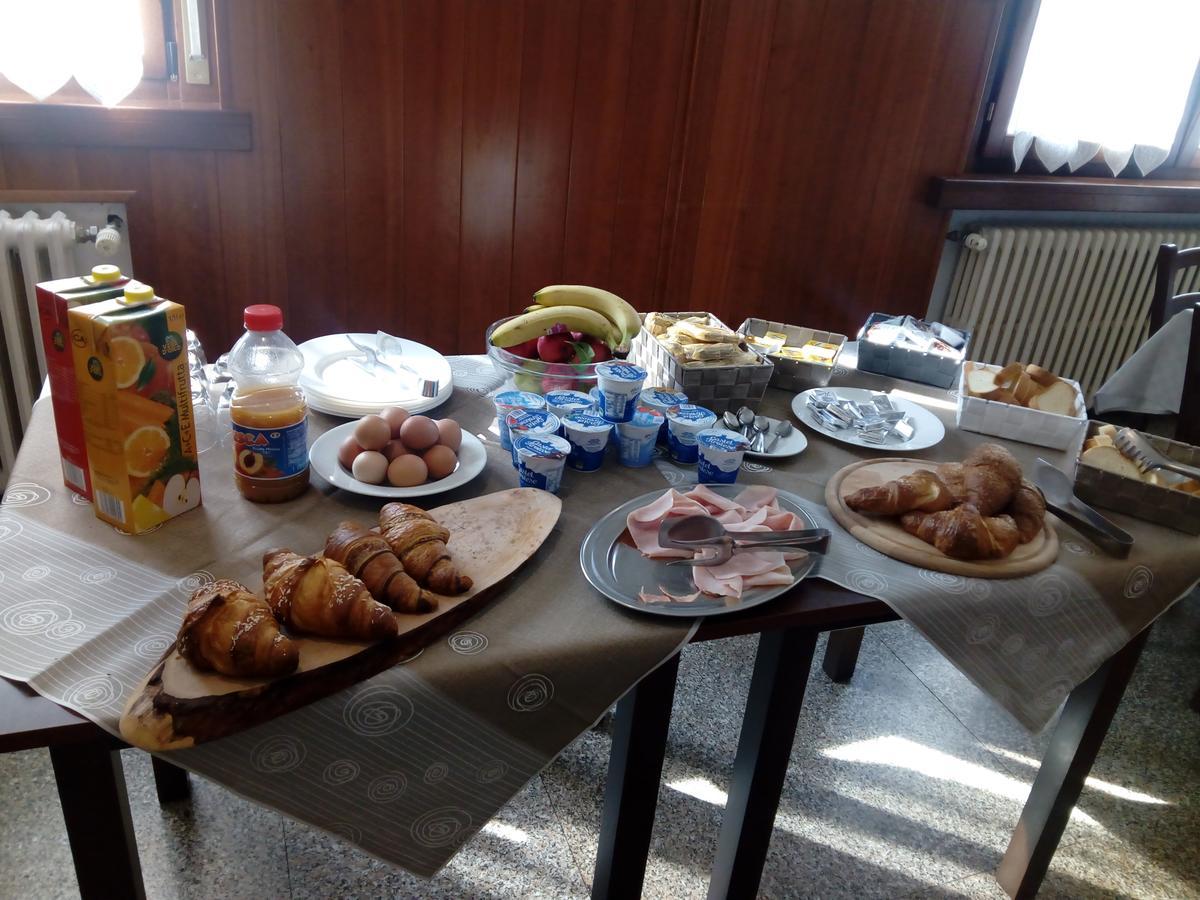 Albergo Alla Pineta Villa Santina Eksteriør bilde